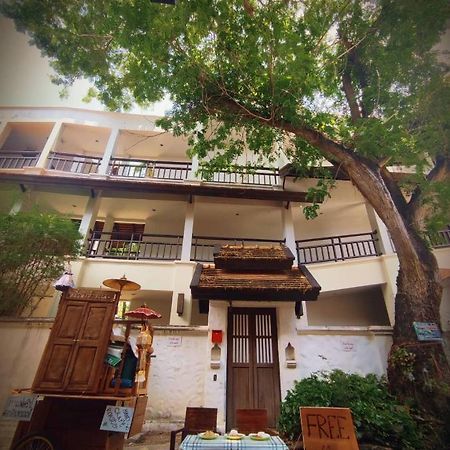 La Maison Verte Hostel Чиангмай Экстерьер фото